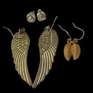 $2 When Bundled - Earring Bundle